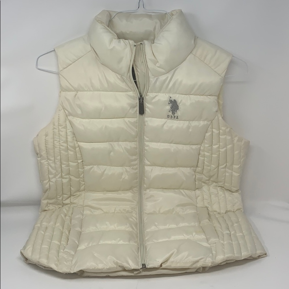 U.S. POLO ASSN. Cream Vest